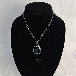 Elegant Silver and Blue Teardrop Necklace